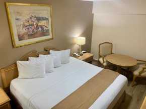  Hotel Madero Express  Монтерей